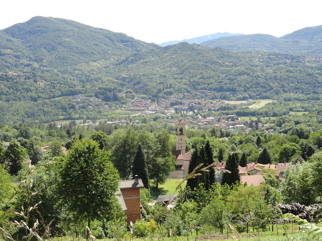 Brissago-Valtravaglia La Casa Del Borgo Bed & Breakfast エクステリア 写真